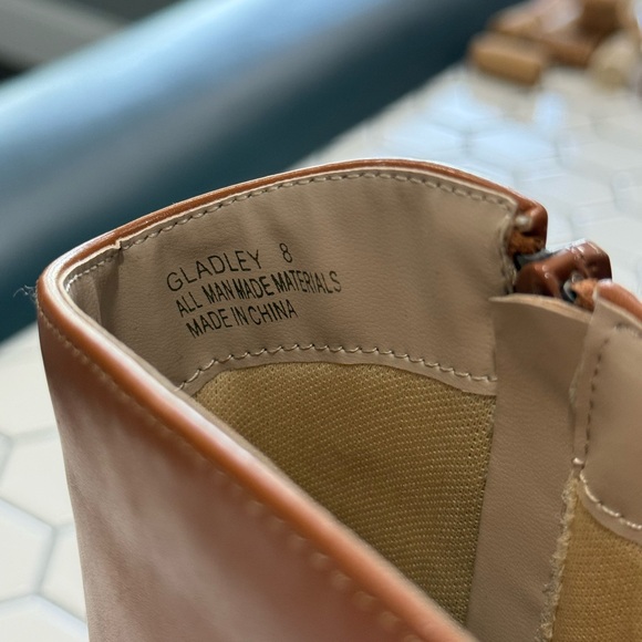 Lulu’s Gladley Tan Pointed-Toe Mid-Calf Western Boots - Picture 6 of 6